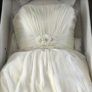 David’s Bridal A-Line ivory strapless wedding dress